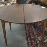 546 4771 DINING TABLE